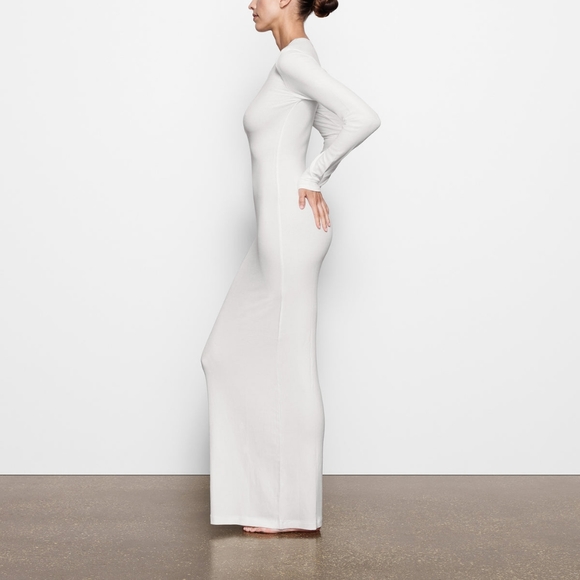 1. NWT SKIMS SOFT LOUNGE CREW NECK LONG DRESS IN MARBLE - Picture 3 of 7